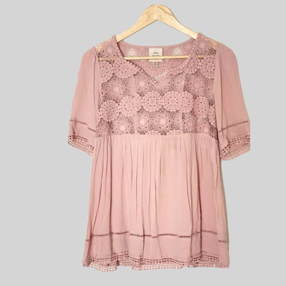 Knox Rose pink lace cut out top‎ EUC